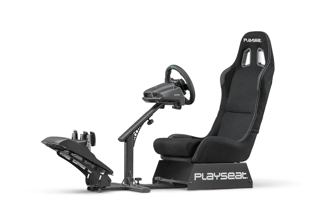 Playseat Evolution Actifit with steering wheel